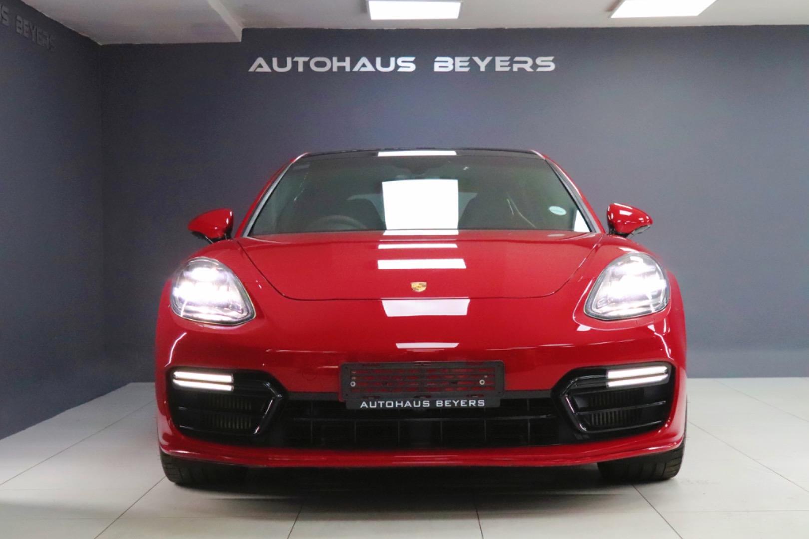 2019 Porsche Panamera GTS Sport Turismo