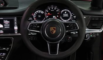 
										2019 Porsche Panamera GTS Sport Turismo full									