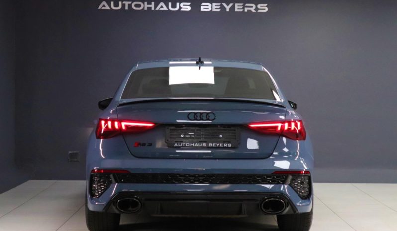 
								2023 Audi RS3 Sedan Quattro full									