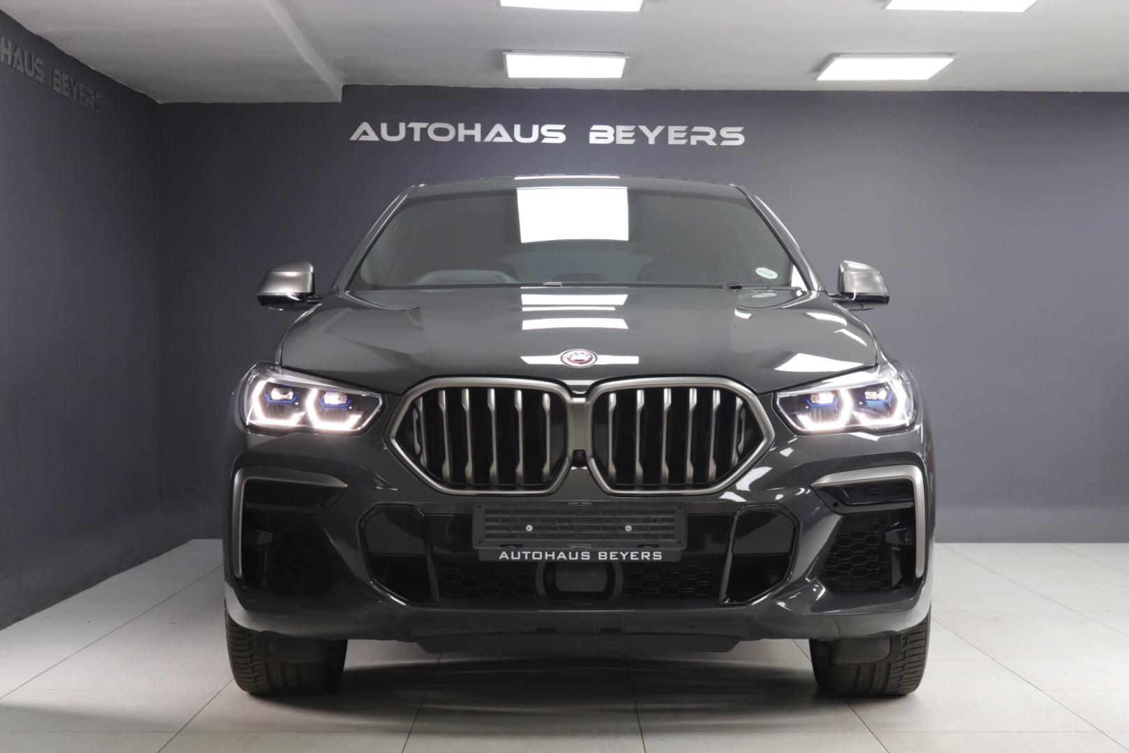 2022 BMW X6 M50d