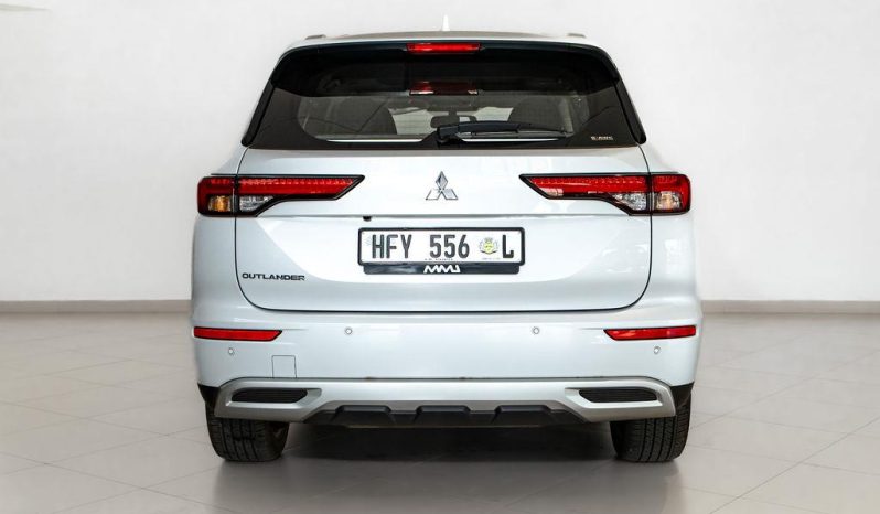 
								2024 Mitsubishi Outlander 2.5 Exceed full									